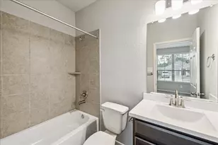 935 Golden Willow Ln, Conroe, TX 77304 - Photo 17