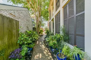 720 Augusta Dr, Houston, TX 77057 - Photo 35