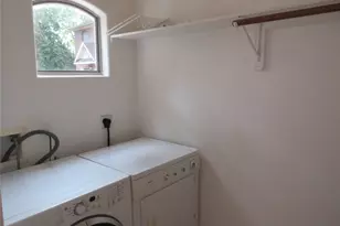 3710 Sherwood Ln, Houston, TX 77092 - Photo 17