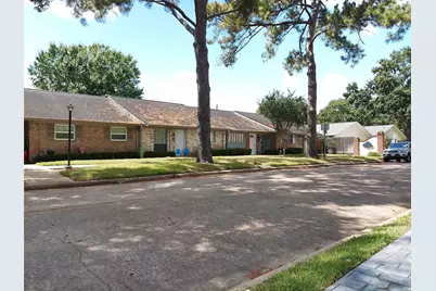 1102 W Tri Oaks Lane #103, Houston, TX 77043 - Photo 31