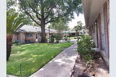 1102 W Tri Oaks Lane #103, Houston, TX 77043 - Photo 25