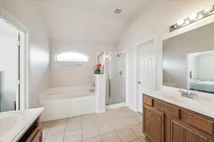 8003 Daylilly Creek Dr, Houston, TX 77083 - Photo 5