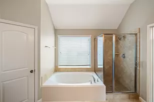 2818 Red Maple Dr, Katy, TX 77494 - Photo 35