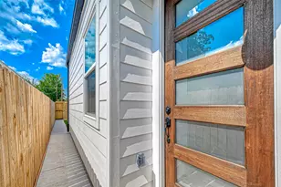9312 Arledge St, Houston, TX 77075 - Photo 25