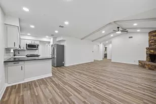 7615 Braesdale Ln, Houston, TX 77071 - Photo 19