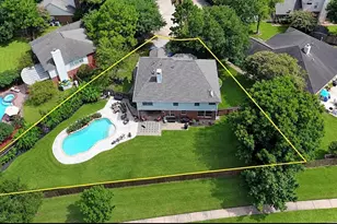201 Carmicheal Ct, League City, TX 77573 - Photo 1
