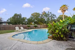 201 Carmicheal Ct, League City, TX 77573 - Photo 35