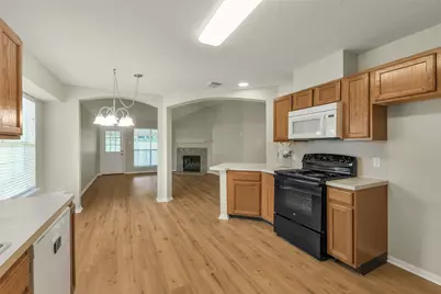 10534 Twin Circle Dr, Montgomery, TX 77356 - Photo 11