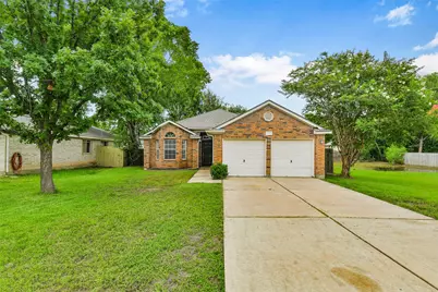 10534 Twin Circle Dr, Montgomery, TX 77356 - Photo 1