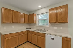 10534 Twin Circle Dr, Montgomery, TX 77356 - Photo 15