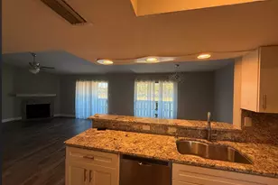 4444 Victory Dr, Houston, TX 77088 - Photo 3