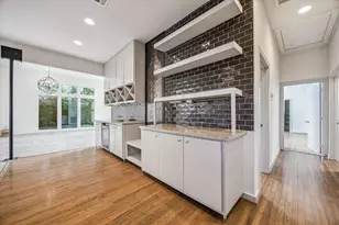 1562 Cheshire Ln, Houston, TX 77018 - Photo 9