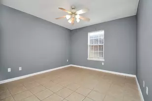 11899 Algonquin Dr, Houston, TX 77089 - Photo 17