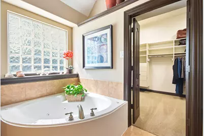 94 N Millsap Circle, The Woodlands, TX 77382 - Photo 25