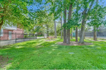 12407 Rosehill Lane, Houston, TX 77070 - Photo 11