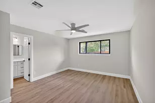 5743 Ludington Dr, Houston, TX 77035 - Photo 19