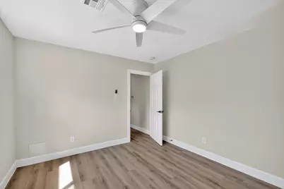 5743 Ludington Drive, Houston, TX 77035 - Photo 29