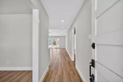 5743 Ludington Drive, Houston, TX 77035 - Photo 3