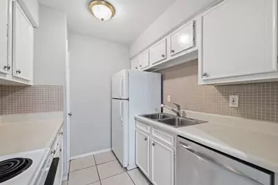 11550 Chimney Rock Road #133, Houston, TX 77035 - Photo 15