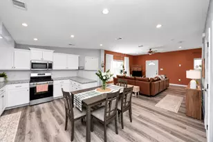 8626 Williamsdell St, Houston, TX 77088 - Photo 13