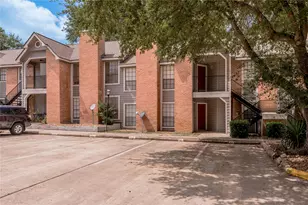 2401 Sycamore Ave, Huntsville, TX 77340 - Photo 19