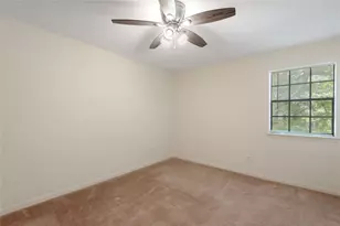 2401 Sycamore Ave, Huntsville, TX 77340 - Photo 13
