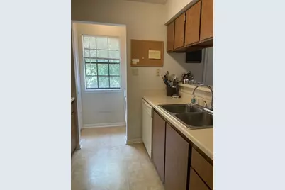2401 Sycamore Avenue #E7, Huntsville, TX 77340 - Photo 7