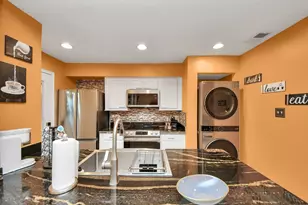 11201 Lynbrook Dr, Houston, TX 77042 - Photo 23