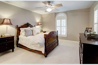 9458 Briar Forest Drive, Houston, TX 77063 - Photo 21