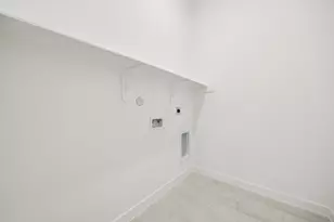 6711 Alejandro Pl, Baytown, TX 77523 - Photo 21