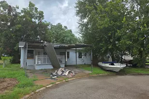 10101 Chadwick St, Jacinto City, TX 77029 - Photo 11