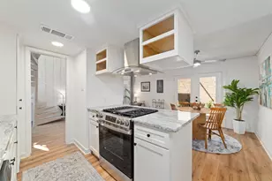 8211 Katy Fwy, Houston, TX 77024 - Photo 9