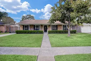 9326 Meadowcroft Dr, Houston, TX 77063 - Photo 1