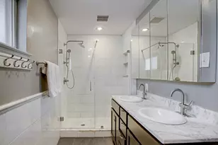 9326 Meadowcroft Dr, Houston, TX 77063 - Photo 17
