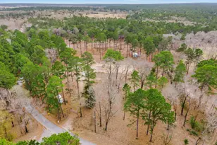 90 Valley Dr, Huntsville, TX 77320 - Photo 1