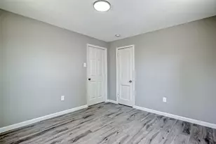 3270 Reeves St, Houston, TX 77004 - Photo 9