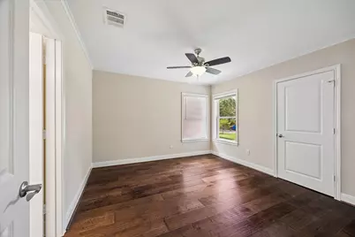 9407 Cranleigh Court, Houston, TX 77096 - Photo 31