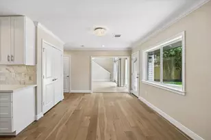 9407 Cranleigh Ct, Houston, TX 77096 - Photo 11