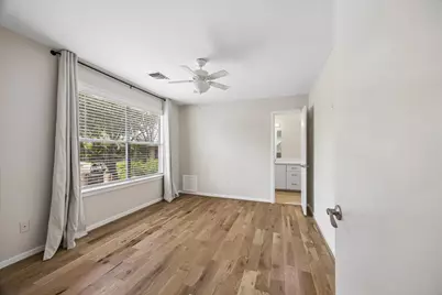 9407 Cranleigh Court, Houston, TX 77096 - Photo 33