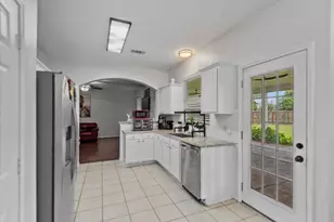 8731 Majesticbrook Dr, Houston, TX 77095 - Photo 13