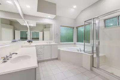 3 S Altwood Circle, The Woodlands, TX 77382 - Photo 41