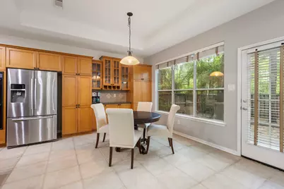 3 S Altwood Circle, The Woodlands, TX 77382 - Photo 15