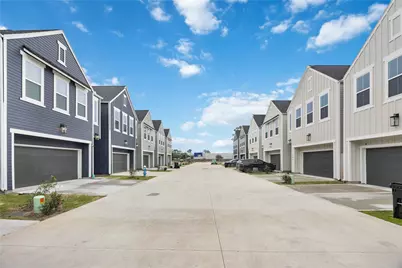 318 Charlock Street, Houston, TX 77022 - Photo 1