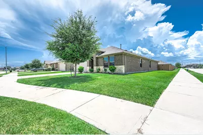 8402 Philox Park Court, Rosharon, TX 77583 - Photo 3