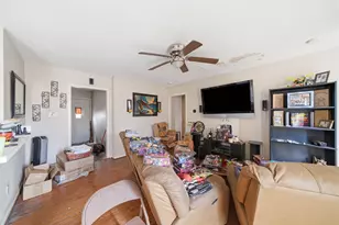 10710 Segrest Dr, Houston, TX 77047 - Photo 3