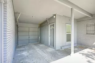2626 Knotty Oaks Trail, Houston, TX 77045 - Photo 15