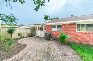 12906 Southspring Dr, Houston, TX 77047 - Photo 21