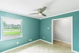 12906 Southspring Dr, Houston, TX 77047 - Photo 11