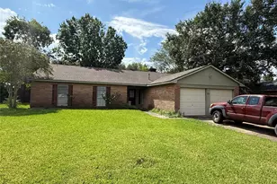 403 Brandywyne Dr, Friendswood, TX 77546 - Photo 1