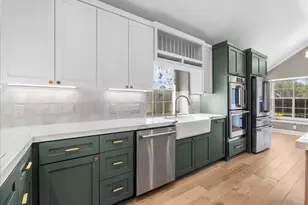 3925 Larkspur St, Alvin, TX 77511 - Photo 9